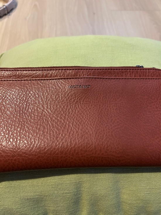 Matt & Nat Other - Matt & Nat Men's Brick Red Zip Wallet